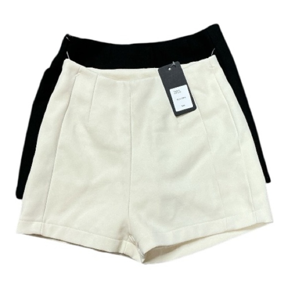 Boutique - NWT - Elegant Black and Cream Women's Shorts
